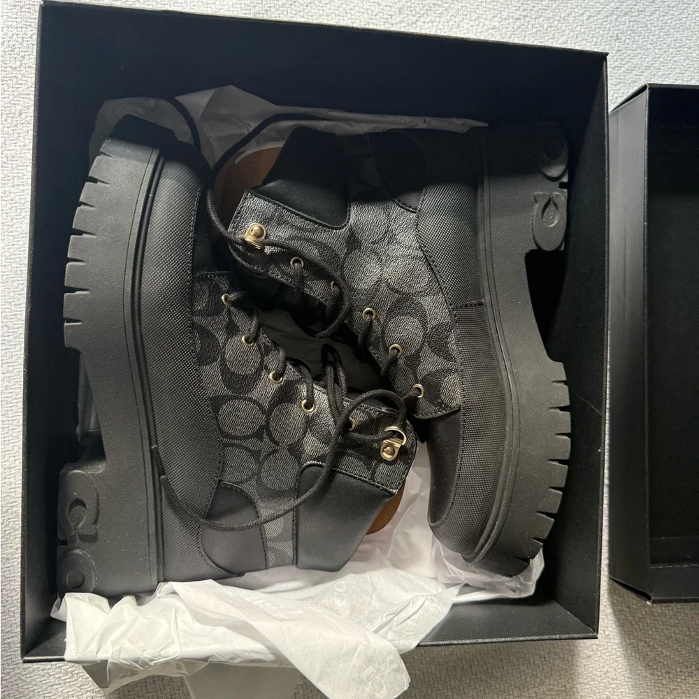 Coach Royce Sig Boot - Picture 5 of 10